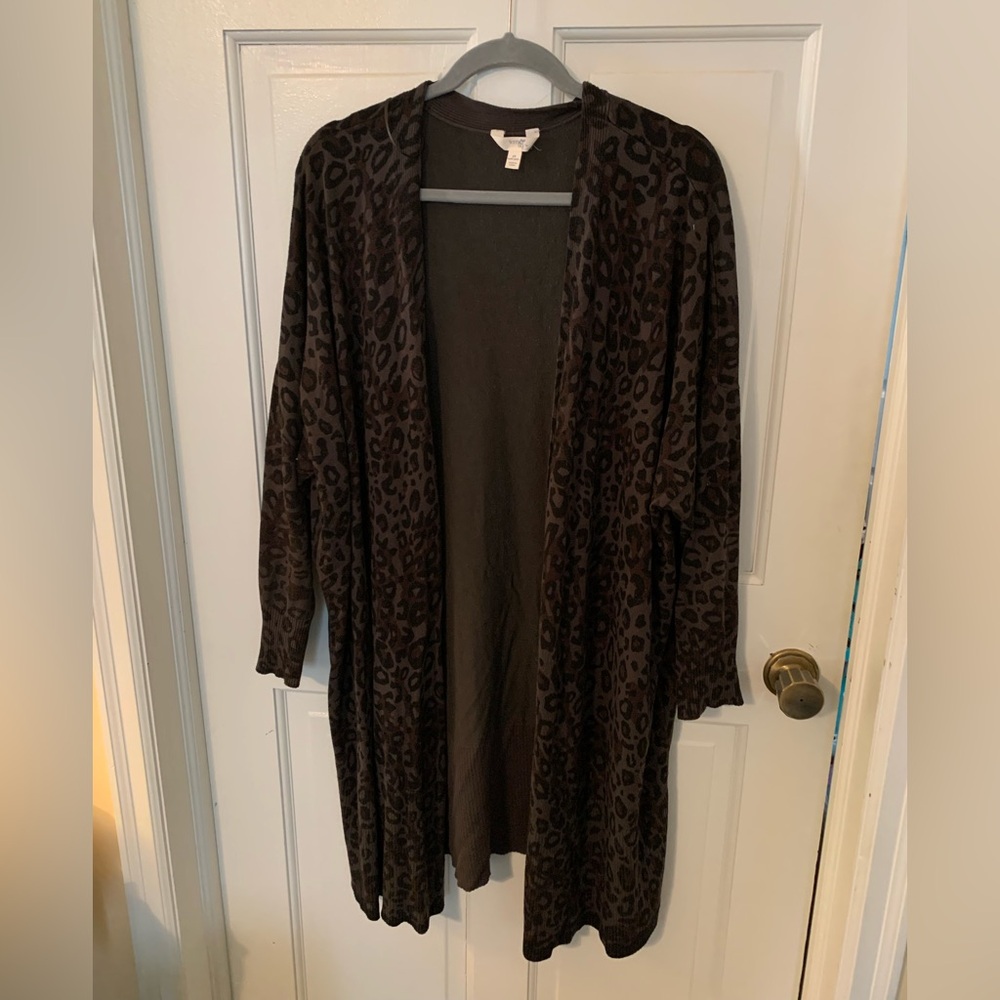 Terra &Sky 3X Long knit animal print cardigan